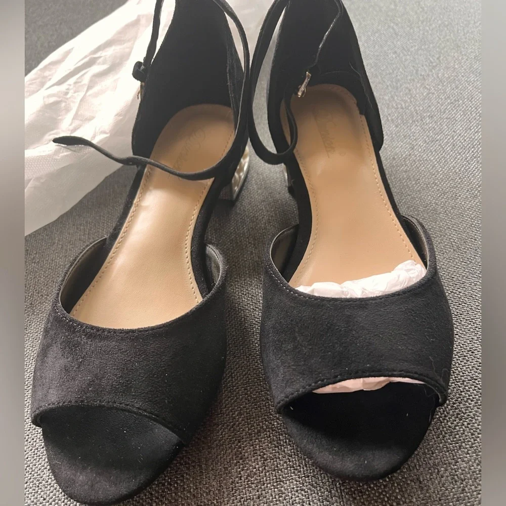 NWOT Black Suede Sandals Pearl Block Heel Ankle Strap Dress Shoes 7